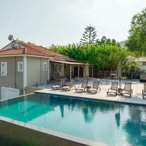  Apartment Iphigenia At